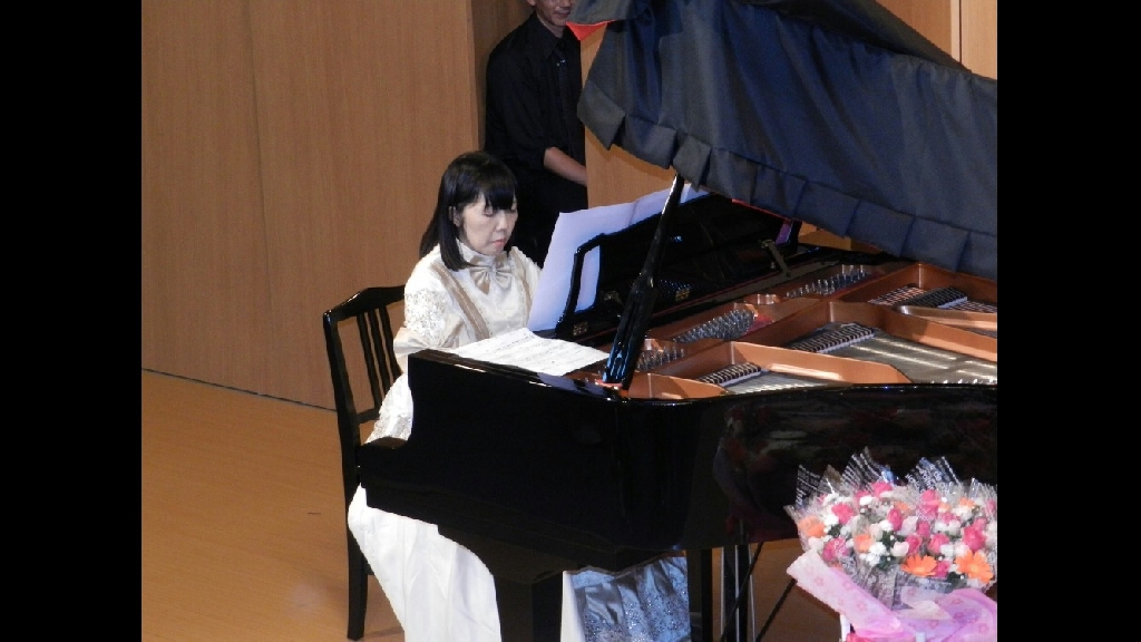 末次音楽教室の講師紹介